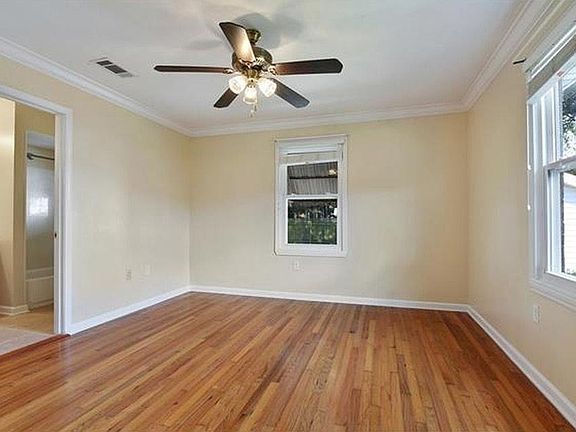 5th image of 904 Lebeau St