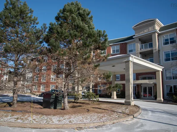 52 Whitehall Cres #108, Halifax, NS B2W 6P7