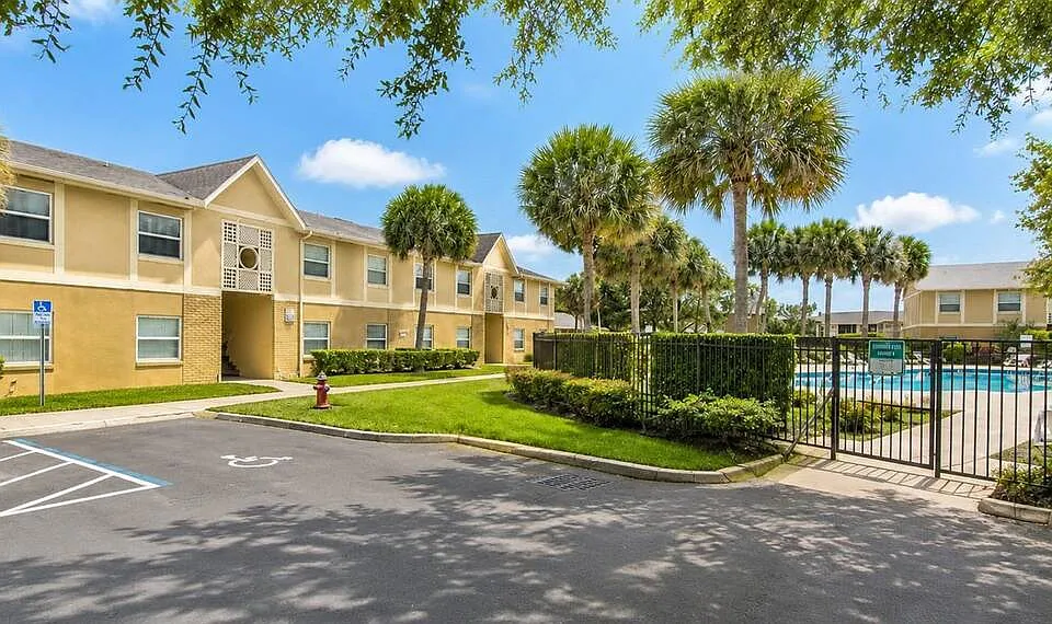 9919 Turf Ct #3
