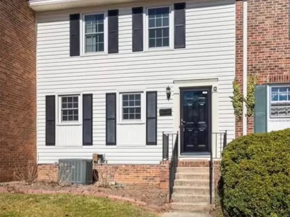 3217 Regents Park Ln Unit C, Greensboro, NC 27455