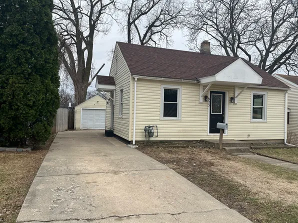 923 Harriet Ave, Aurora, IL 60505