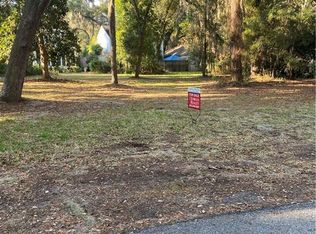 215 Menendez Ave, Saint Simons Island, GA 31522