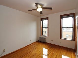 592 Leonard St APT 4F, Brooklyn, NY 11222