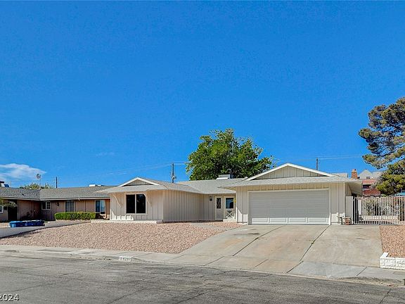 3rd image of 4297 Greenhill Dr