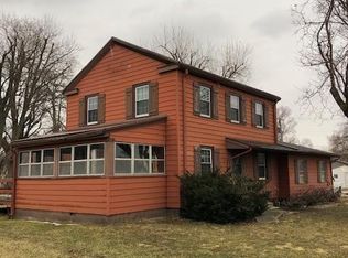 104 Locust St, Gladstone, IL 61437