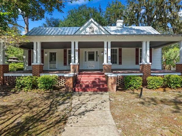 311 Black St, Walterboro, SC 29488