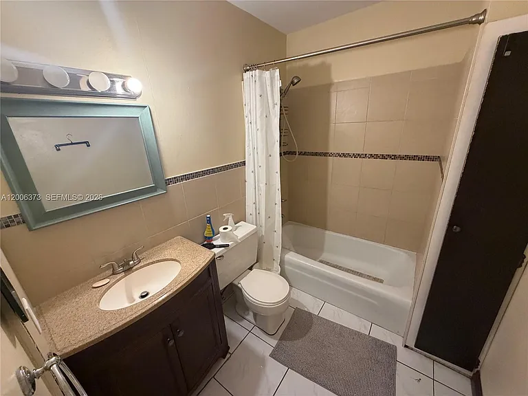 2200 NE 66th St #1426 — Photo 16