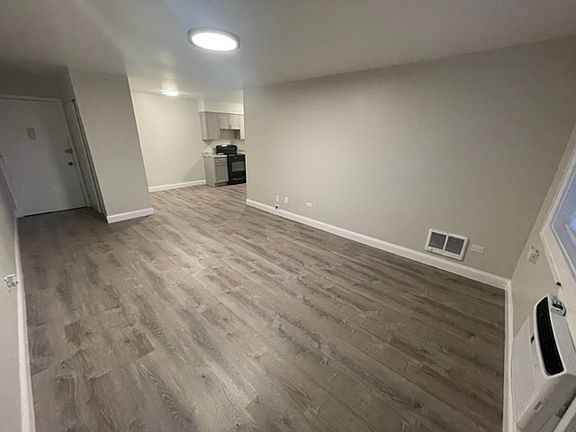 2nd image of 515 S Milwaukee Ave #517-9