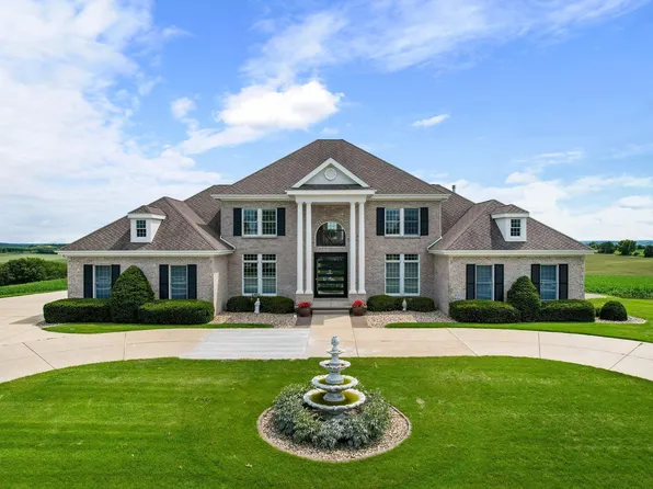 5963 Cuba Valley Rd, Waunakee, WI 53597