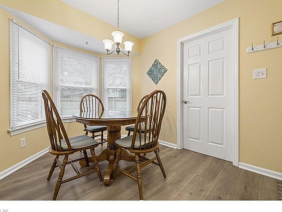 5th image of 5228 Gale Dr