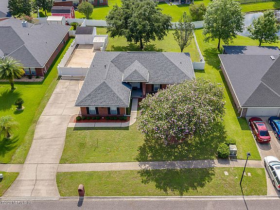 2nd image of 1310 McGirts Creek Dr E