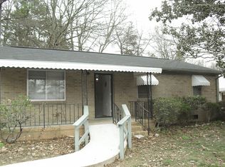 12 Blossom Dr, Greenville, SC 29605
