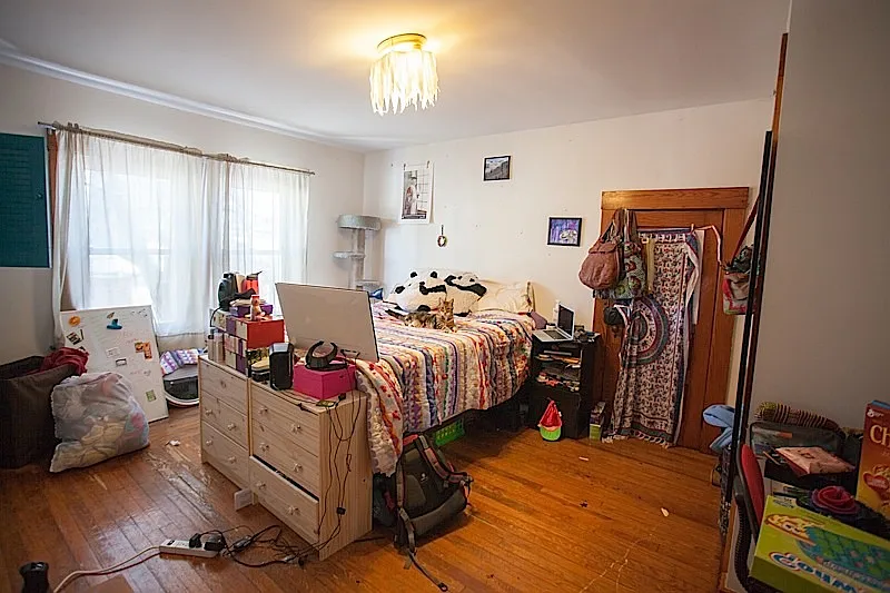 32 Hawthorne St - 2 — Photo 2