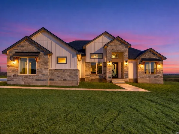 139 Sunset, La Vernia, TX 78121