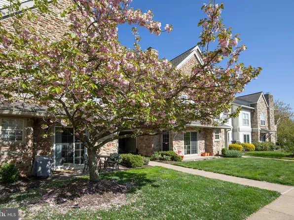 305 Remington Ct, Chalfont, PA 18914