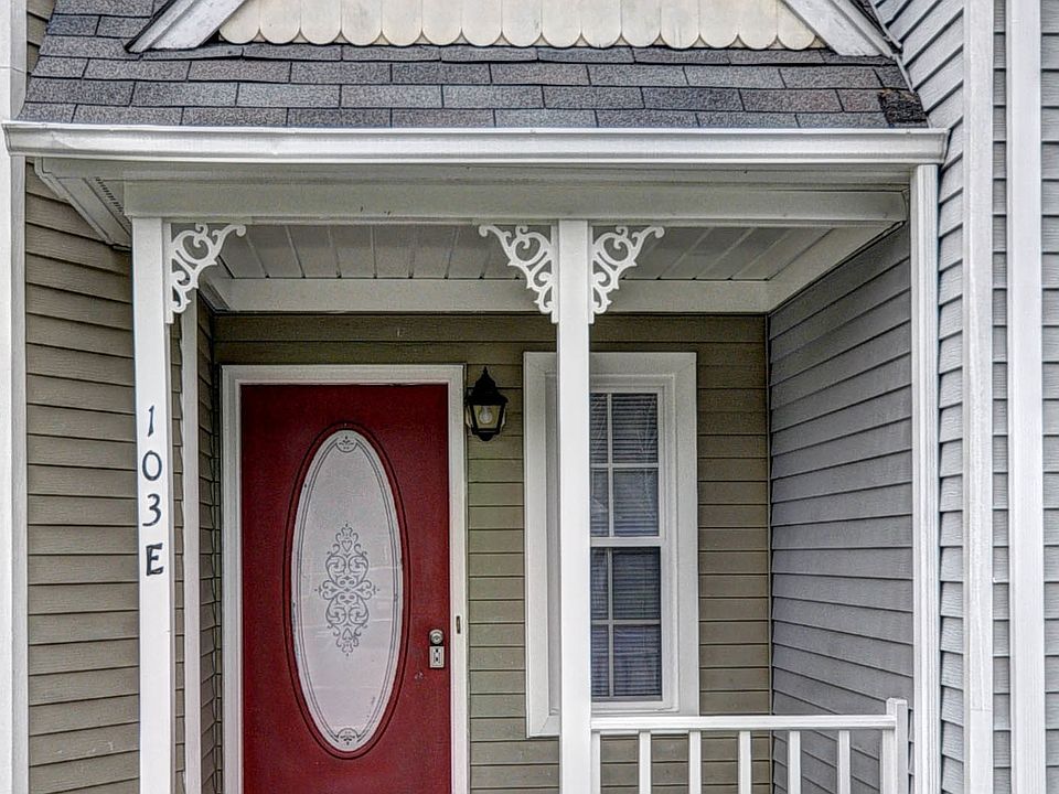 1st image of 103 E Heather Way