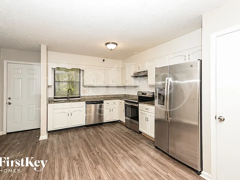 6829 Ivy Log Dr — Photo 9