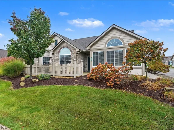 1938 Fairways Dr, Streetsboro, OH 44241