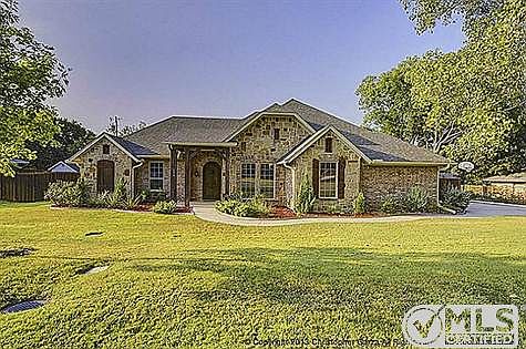 1st image of 104 Woodland Dr