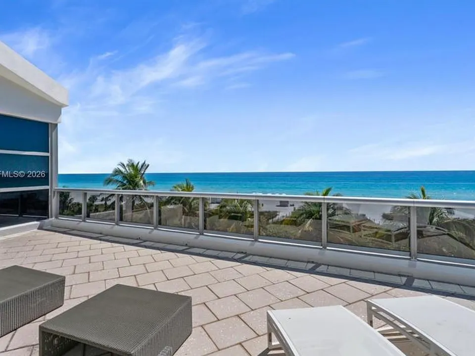 5875 Collins Ave #A401