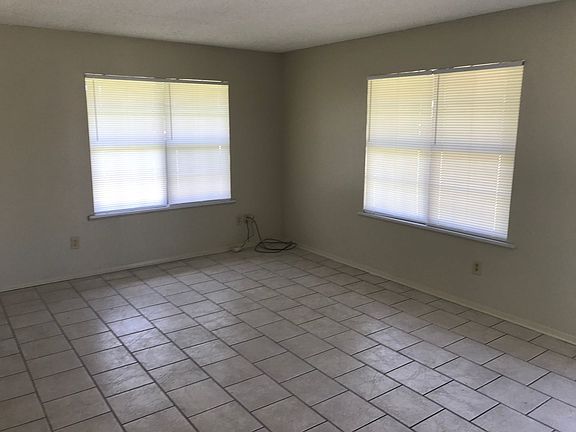 3rd image of 308 Knollwood Dr #509-A