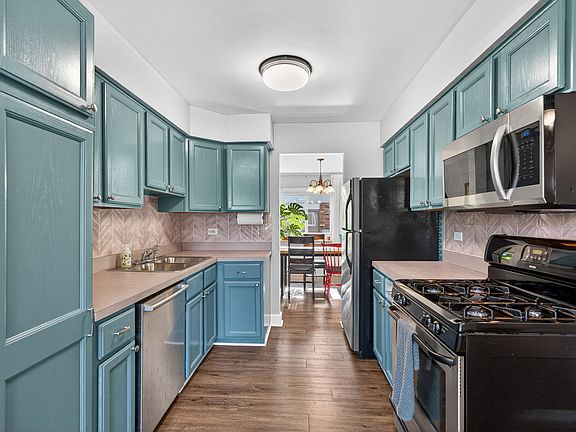 4th image of 1650 Castbourne Ct