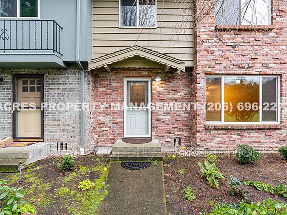 2nd image of 1551 NW 195th St Unit 10