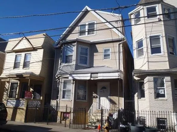 146 Parker St, Newark, NJ 07104