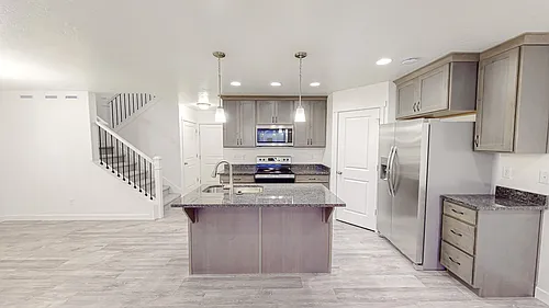 1205 S 750 W Photo 1