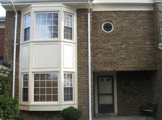 1002 Moorefield Creek Rd SW, Vienna, VA 22180