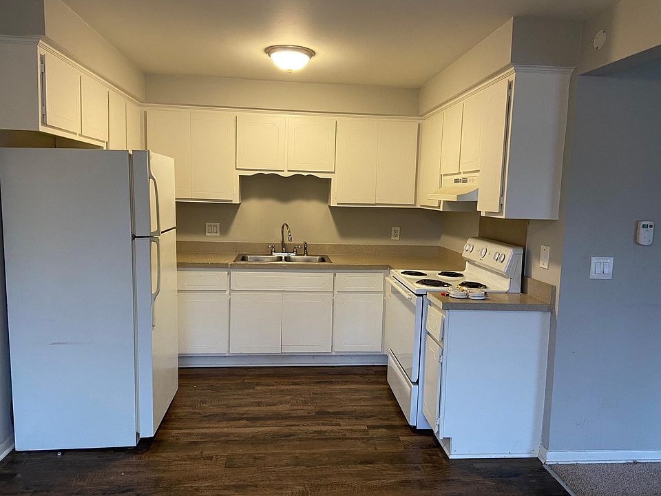 1st image of 5870 Ponderosa Dr APT 3