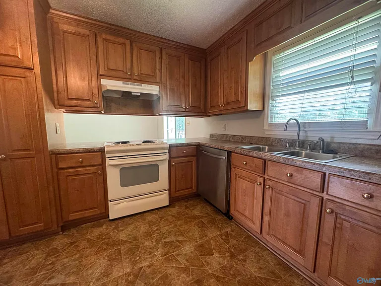 4718 Rutledge Dr NW — Photo 22
