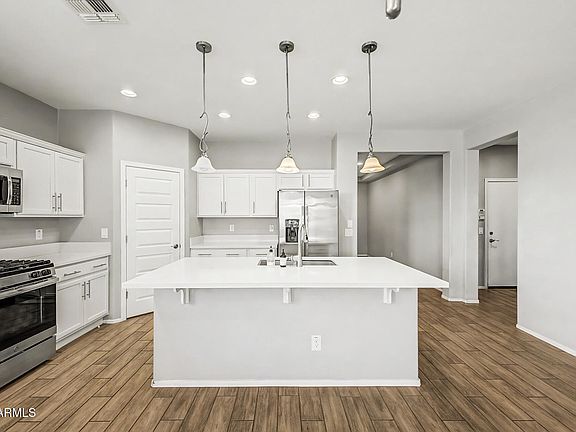 2nd image of 18362 W ILLINI Street