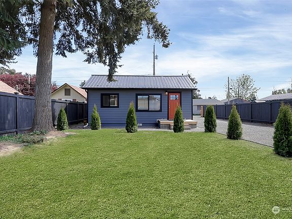 2nd image of 3611 S Mason Avenue