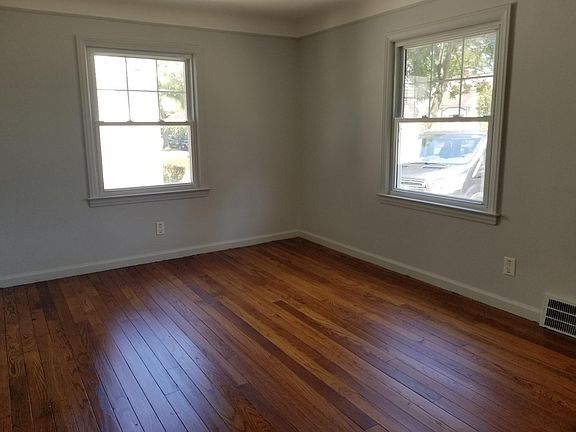 3rd image of 711 N Blair Ave
