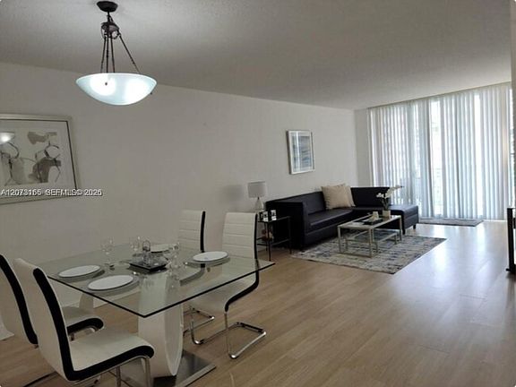 3rd image of 19390 Collins Ave APT 1004