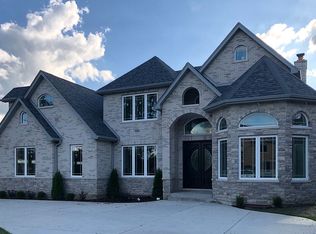 7360 S Park Ave, Burr Ridge, IL 60527