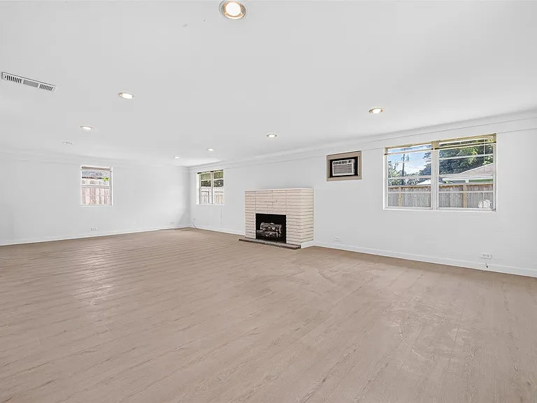 6131 Birdwood Rd — Photo 8