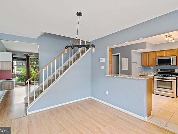5th image of 4735 Parkman Ct