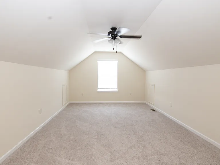 12 Skip Ln — Photo 24