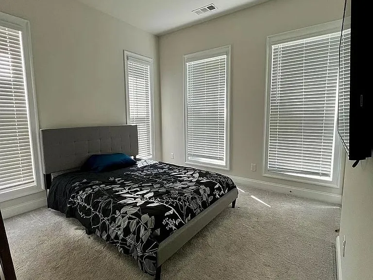 1825 La Dawn Ln NW — Photo 12