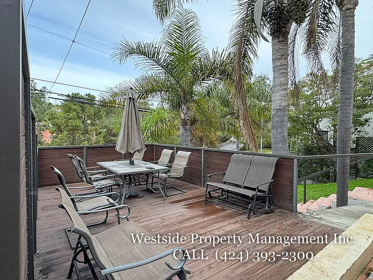 386 Entrada Dr — Photo 17
