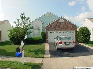 17 Cancun St, Toms River, NJ 08757