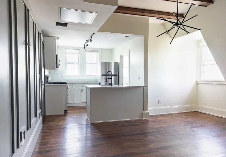 215 Broadway #3B — Photo 1