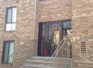 2327 Freetown Ct UNIT 27/1B, Reston, VA 20191