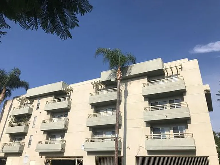 1250 N. June St. Los Angeles CA 90038 — Photo 4