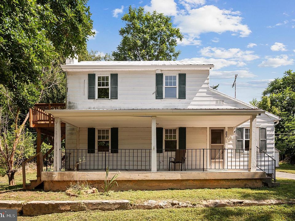 1st image of 23 Mahoney Dr