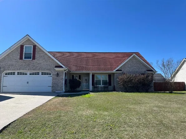 405 Century Dr, Rossville, GA 30741