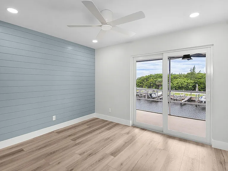 200 N El Mar Dr #B202 — Photo 14