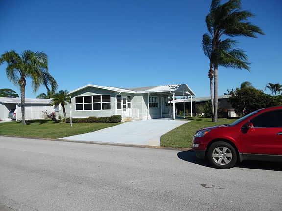 3rd image of 326 Avocado Dr